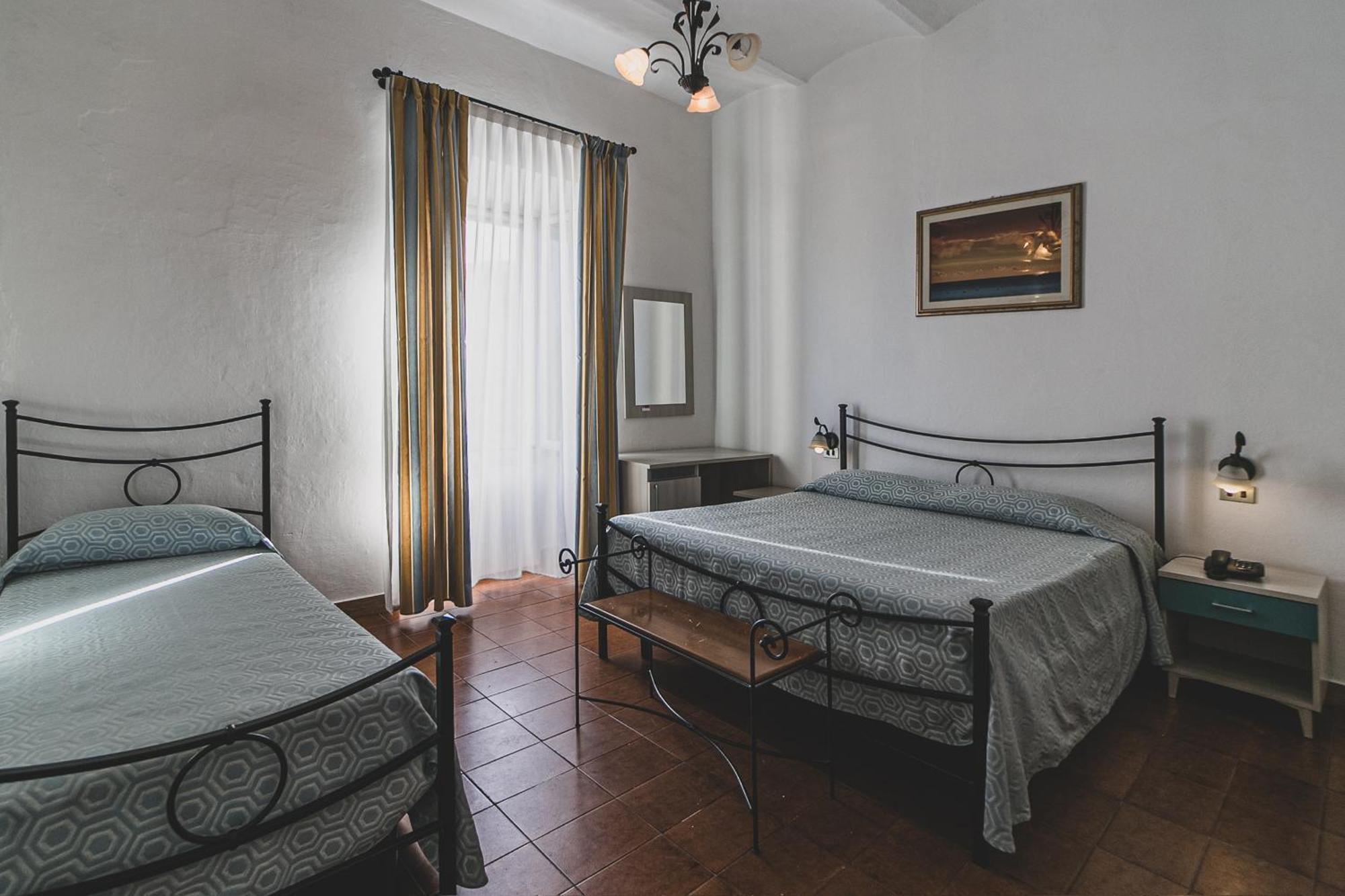 Hotel Alfiero Porto Santo Stefano  Chambre photo
